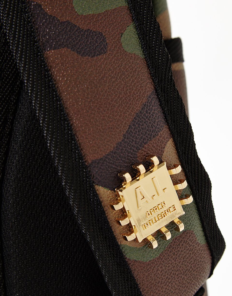 LION CAMO