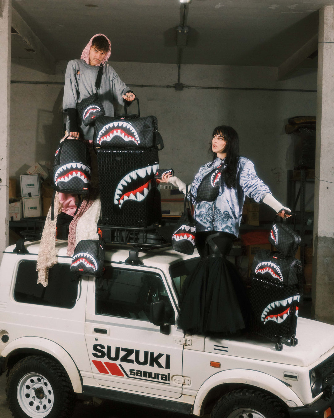 SHARKS IN PARIS HYPER PUFF FULL-SIZE LUGGAGE