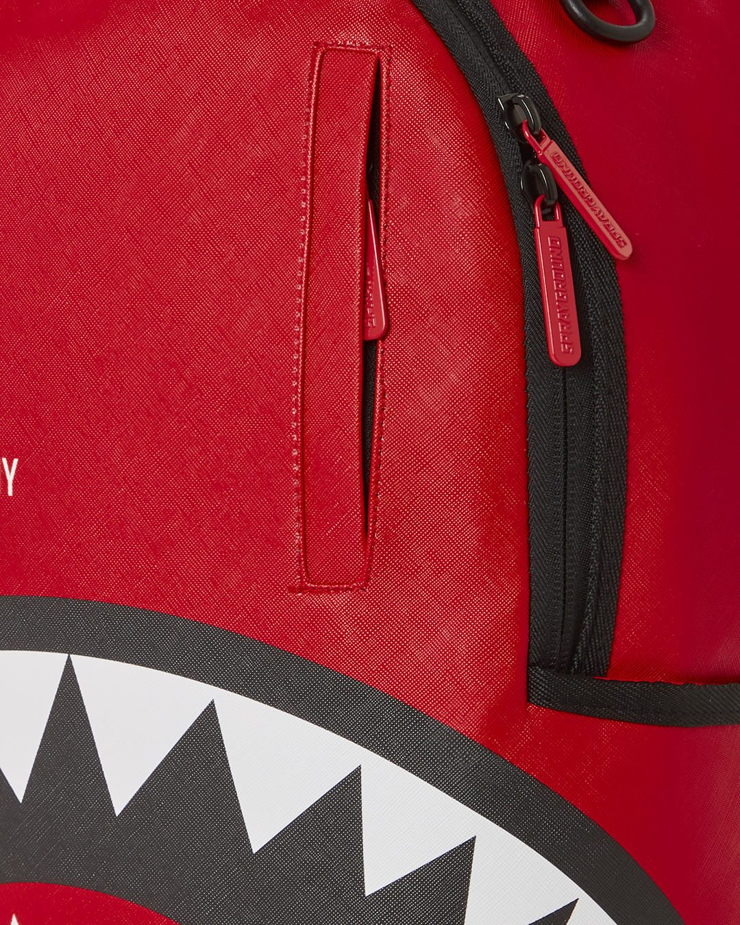SHARK CENTRAL (RED) (DLXV)