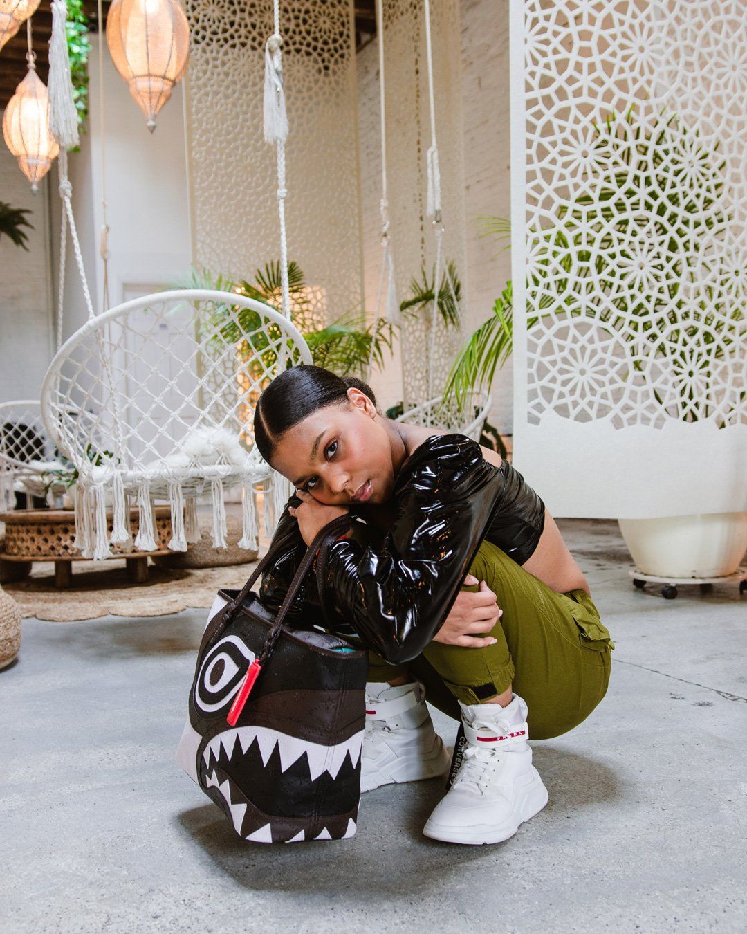 V.V.I.P. TOTE