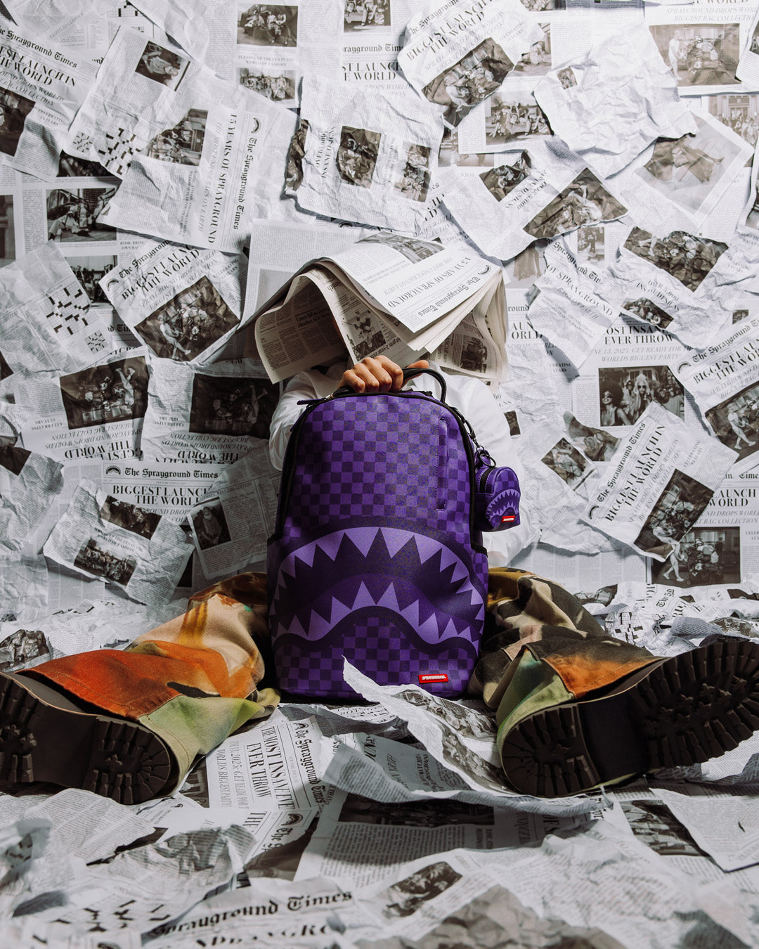 ALL SYSTEMS GO BACKPACK KEYCHAIN